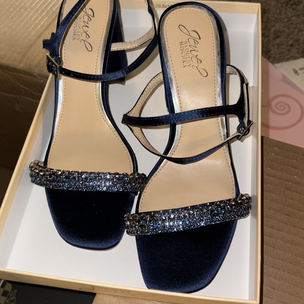 NWT! Jewel Badgley Mischka Blue Embellished Sandals